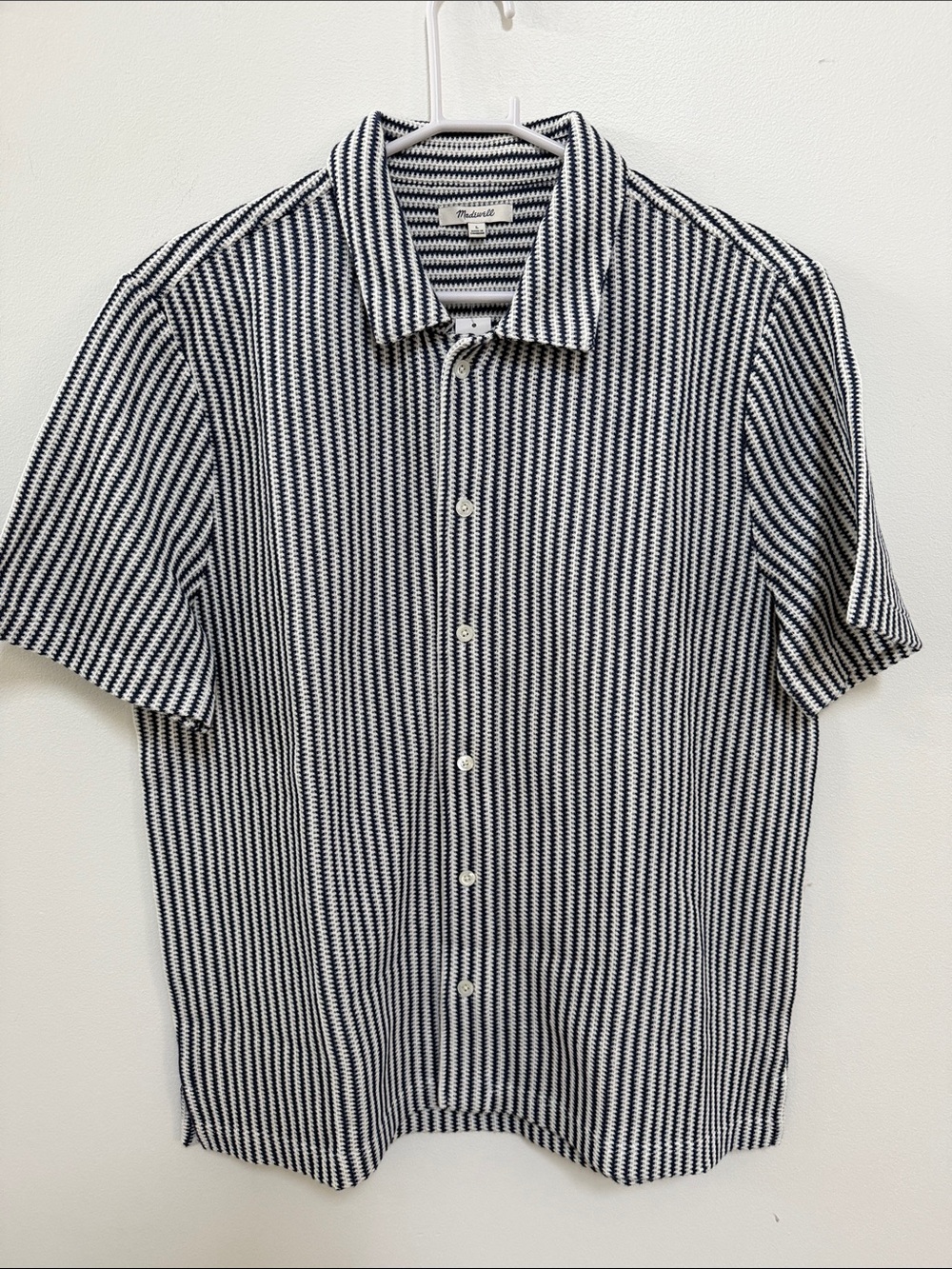 Madewell Black & White Vertical Stripe Short-Sleeve Button-Down Shirt